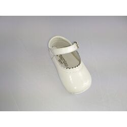 A1601 PEUCA MERCEDITAS CHAROL BLANCO PANYNO. ZAPATOS PARA BEBE - CALZADO Peuca de Niña Bautizo . CALZADO 17. 