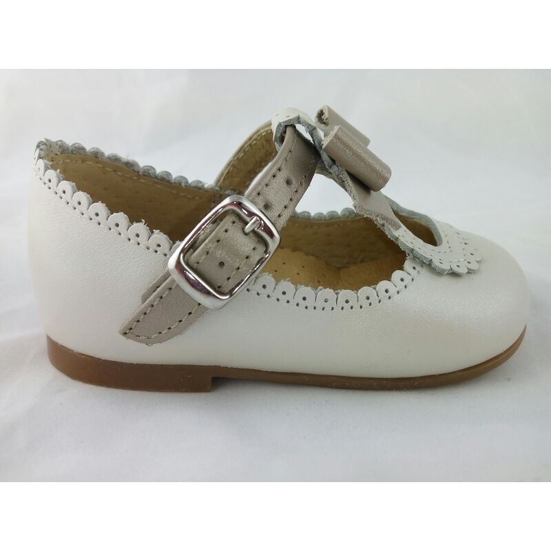 ZAPATO B2403 MERCEDES NIÑA NACARADO PORCELANA PANYNO. ZAPATOS PARA BEBE - CALZADO NIÑA . CALZADO 18. 