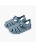 CHANCLAS Y CANGREJERAS